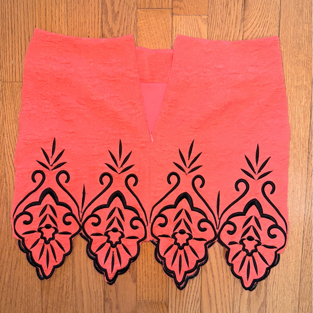 Embroidered Cut Out & Lined Mini Skirt - Picture 17 of 17